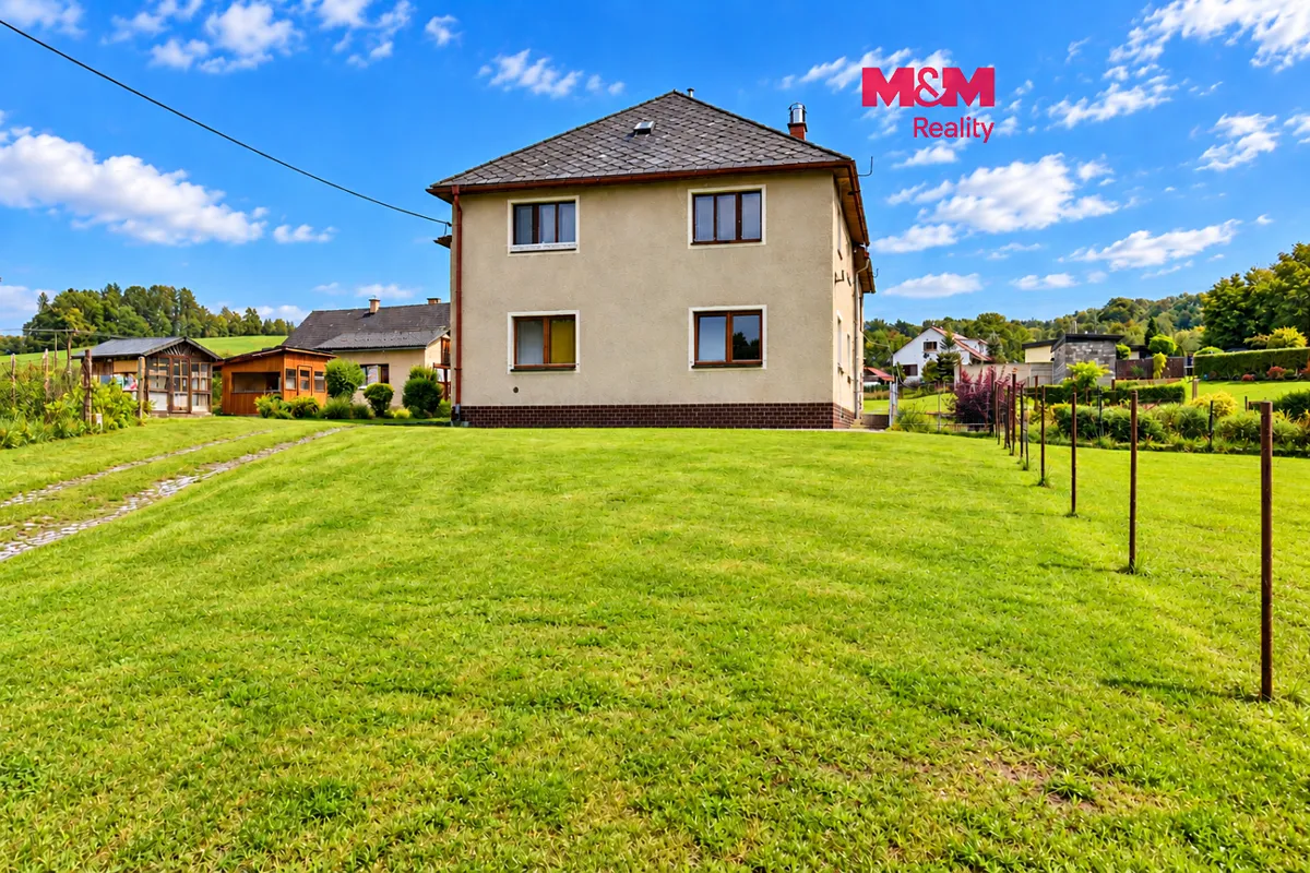 Prodej rodinného domu 191 m², pozemek 3126 m²